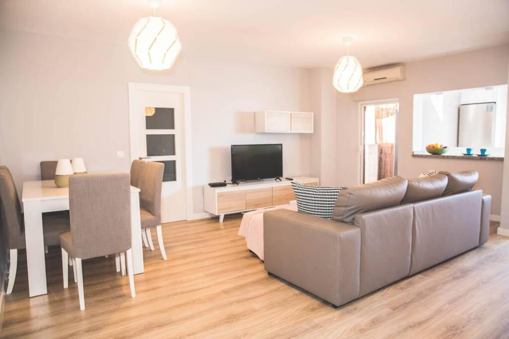 Appartamento Luminoso Apartamento 3hab En Pedregalejo Playa *